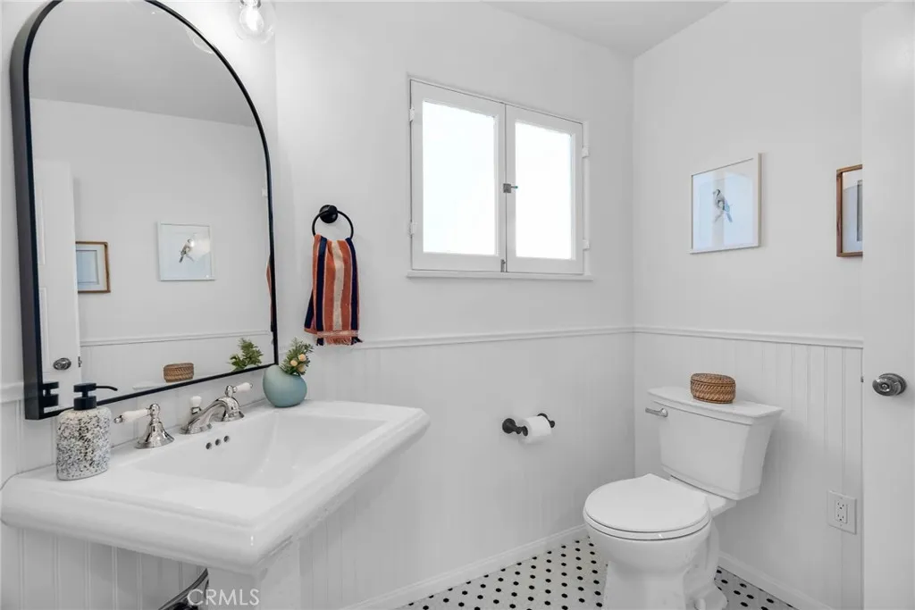 869 Cumberland Road, Glendale, California 91202 home-pic-35